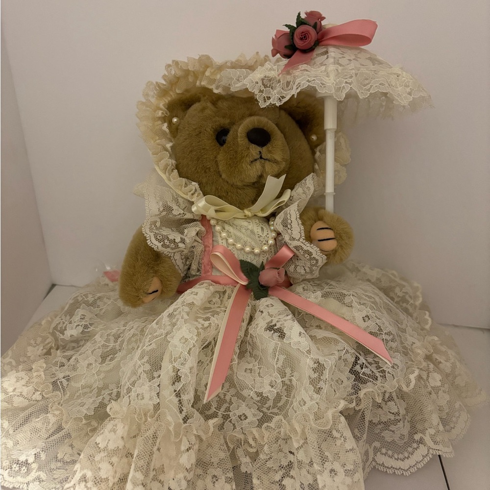 Elegant Lace Teddy Bear with Parasol ‘Bearly People’ Victorian Collection